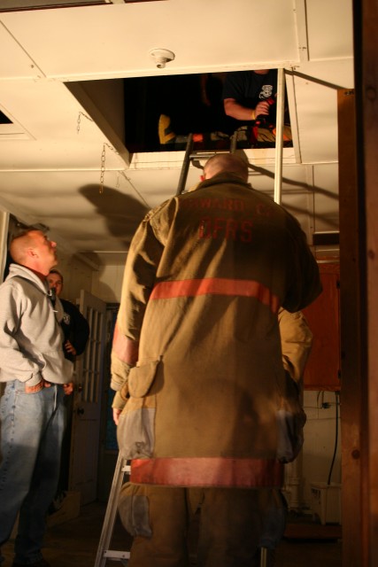 Captain Chuck Trenary overseeing functions being preformed during Training/House Burn Nov 12, 2006
Transco Road