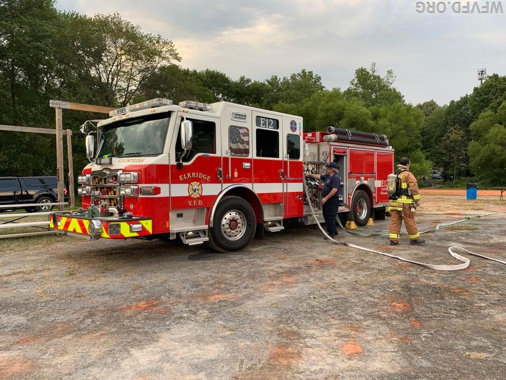 Elkridge VFD E12 Fire Attack for Side by Side Burn