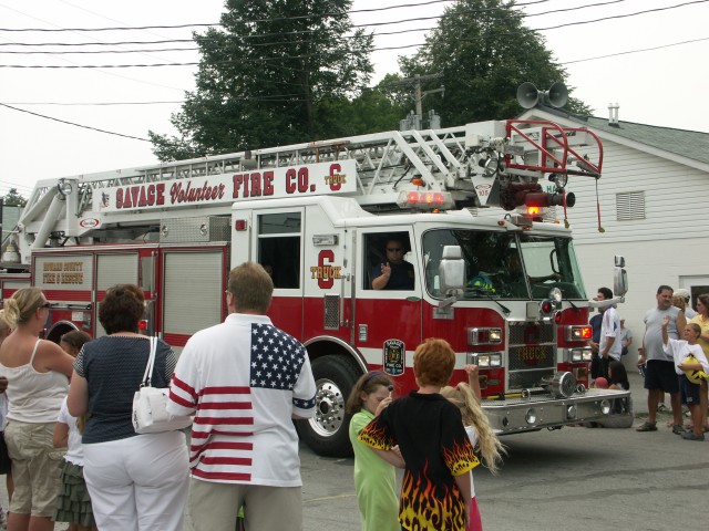Howard County - Savage Volunteer Fire Department - Truck 6 - participates in parade.